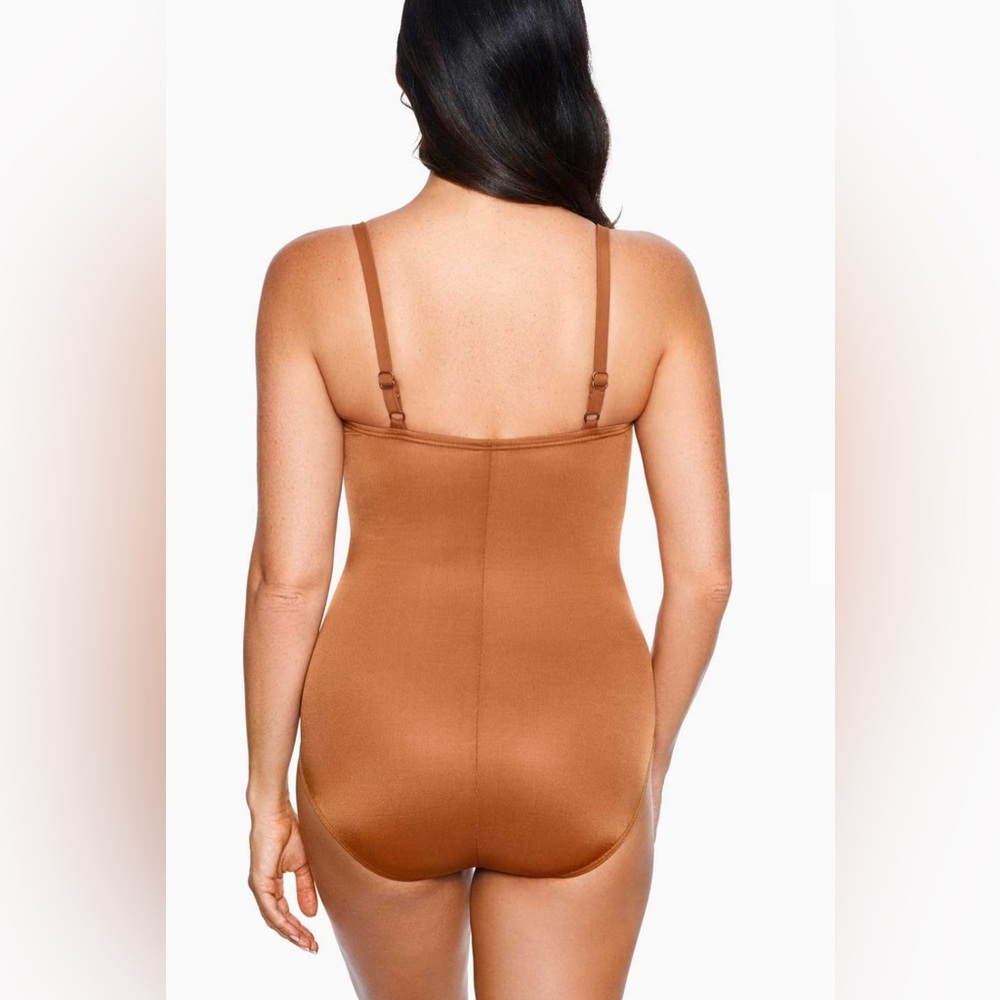 Miraclesuit Mystique One Piece in Scotch Brown Size 8 New - Picture 2 of 9